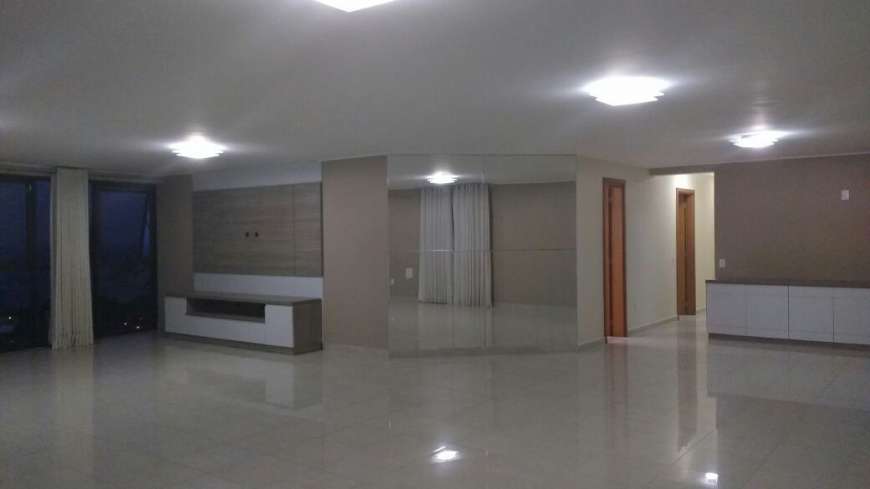 Apartamento com 4 Quartos à Venda, 280 m² por R$ 850.000 Rua da Lagosta, 1285 - Ponta Negra, Natal - RN