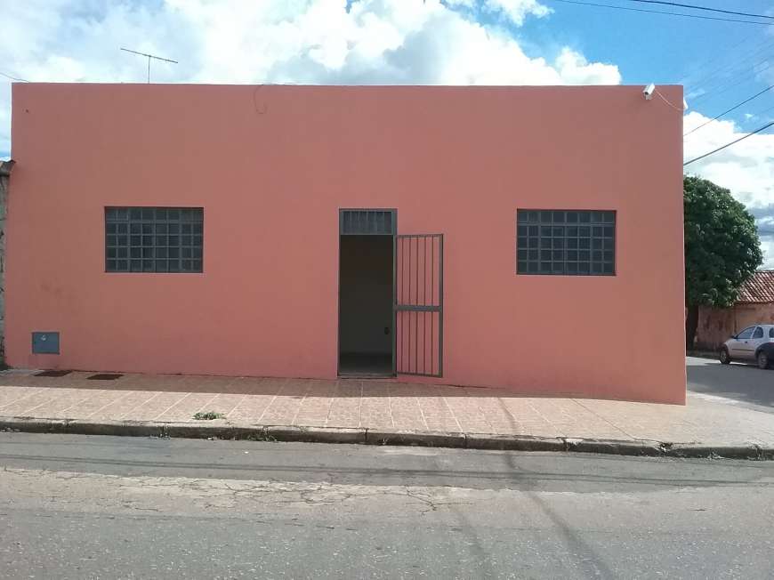 Kitnet com 1 Quarto para Alugar, 35 m² por R$ 470/Mês Rua Augusto de Lima - Maracananzinho, Anápolis - GO