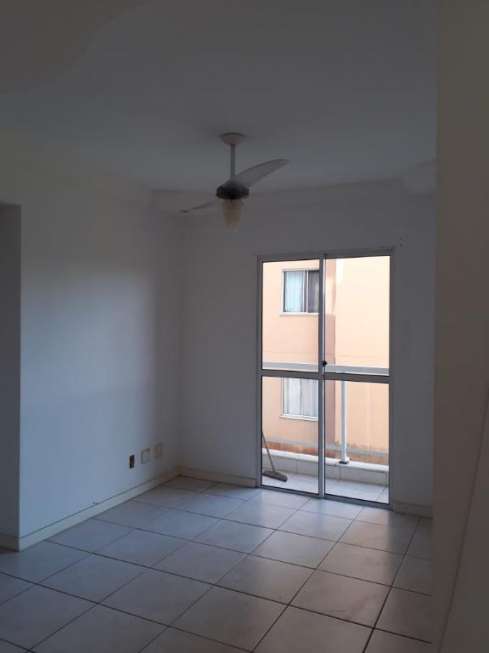 Apartamento com 2 Quartos para Alugar, 47 m² por R$ 850/Mês Granja dos Cavaleiros, Macaé - RJ