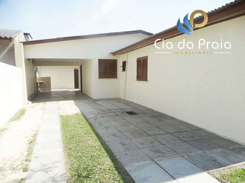 Casa com 4 Quartos para Alugar, 300 m² por R$ 1.540/Mês Avenida Ruben Berta, 1639 - Centro, Tramandaí - RS