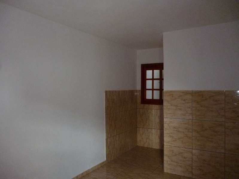 Apartamento com 2 Quartos para Alugar por R$ 900/Mês Rua Guaianá, 377 - Vila Monte Carlo, Cachoeirinha - RS