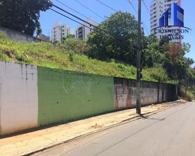 Lote/Terreno à Venda por R$ 1.600.000 Rua da Polêmica - Parque Bela Vista, Salvador - BA