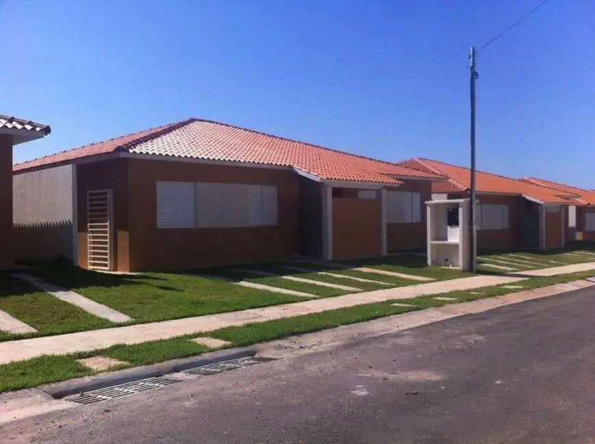 Casa de Condomínio com 3 Quartos à Venda, 88 m² por R$ 340.000 Avenida das Palmeiras, 20 - Jardim Imperial, Cuiabá - MT