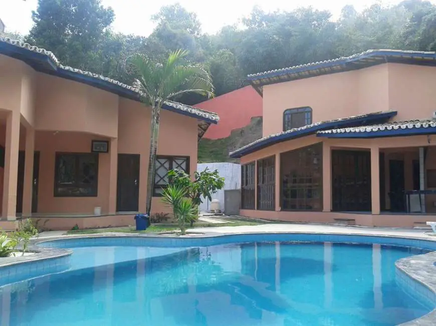 Casa com 8 Quartos para Alugar, 700 m² por R$ 2.500/Dia Alameda Dos Girassois, 36 - Taperapuan, Porto Seguro - BA