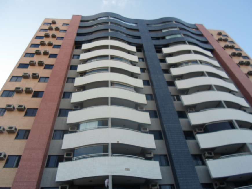 Apartamento com 3 Quartos à Venda, 120 m² por R$ 520.000 Guararapes, Fortaleza - CE