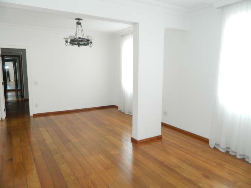 Apartamento com 3 Quartos para Alugar, 147 m² por R$ 1.600/Mês Luxemburgo, Belo Horizonte - MG