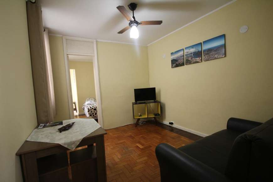 Apartamento com 1 Quarto para Alugar, 51 m² por R$ 90/Dia Rua Figueiredo Magalhães, 144 - Copacabana, Rio de Janeiro - RJ
