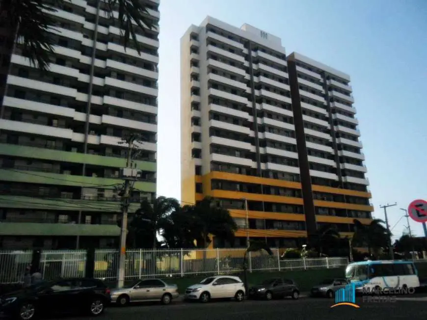 Apartamento com 3 Quartos à Venda, 80 m² por R$ 460.000 Avenida Mister Hull, 2933 - Sao Gerardo, Fortaleza - CE