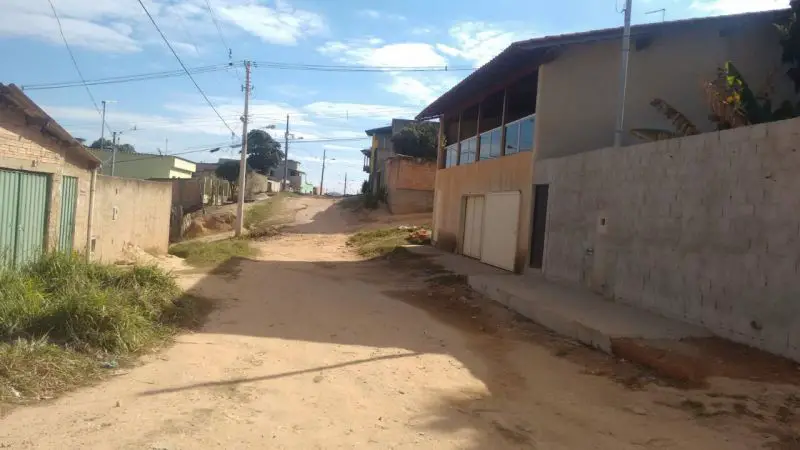 Lote/Terreno à Venda por R$ 90.000 Florenca, Ribeirão das Neves - MG