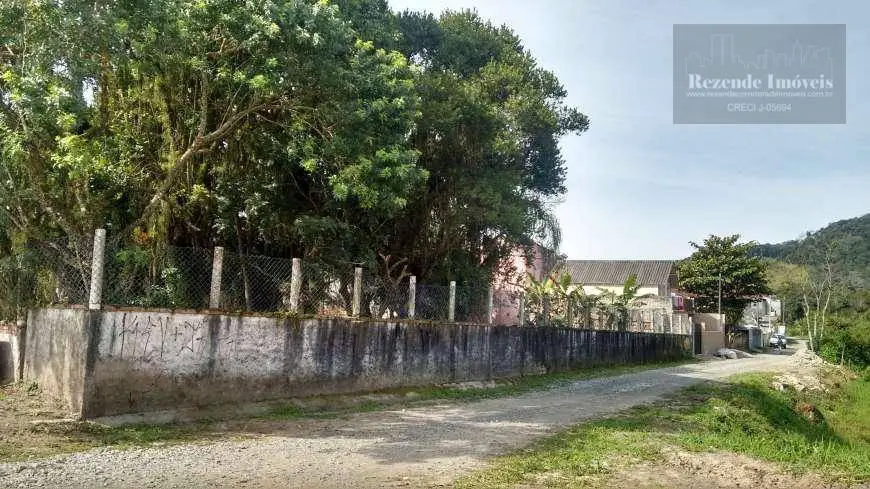 Lote/Terreno à Venda, 2396 m² por R$ 799.000 Rua Apucarana - Bom Retiro, Matinhos - PR