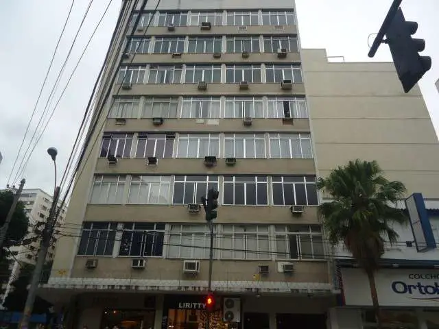Apartamento com 3 Quartos para Alugar, 83 m² por R$ 1.300/Mês Rua Santo Afonso, 376 - Tijuca, Rio de Janeiro - RJ