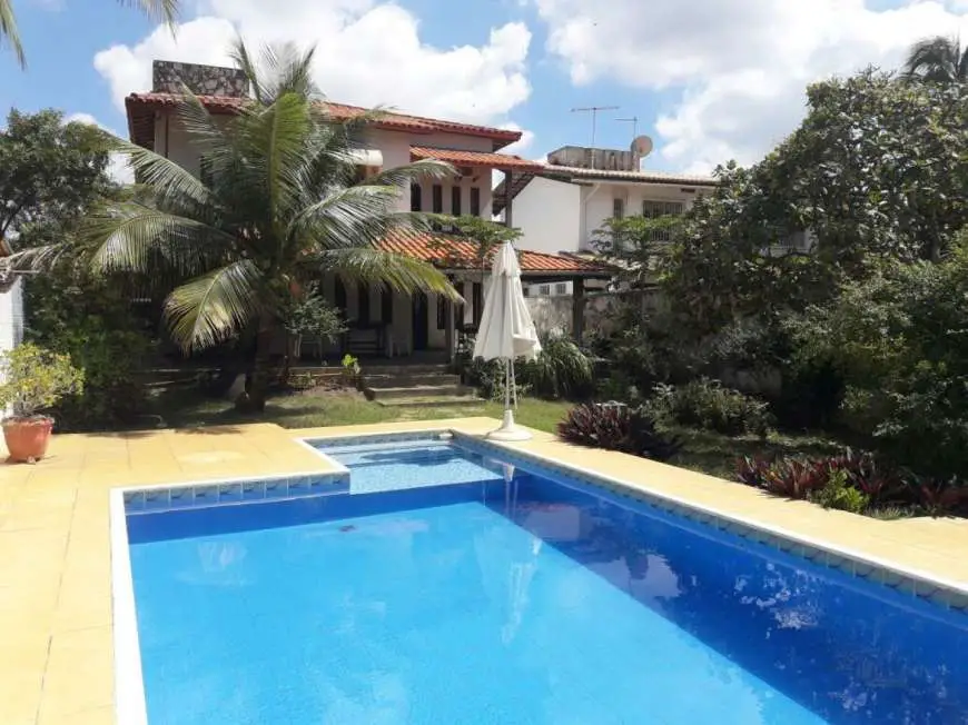 Casa com 6 Quartos à Venda, 200 m² por R$ 650.000 Vilas do Atlantico, Lauro de Freitas - BA