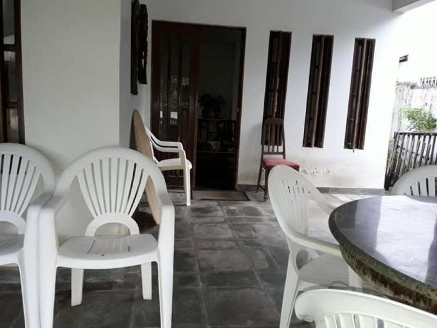 Casa com 6 Quartos à Venda, 200 m² por R$ 650.000 Vilas do Atlantico, Lauro de Freitas - BA