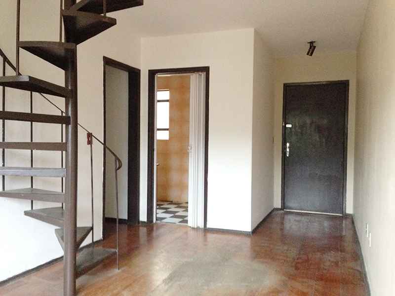 Apartamento com 2 Quartos para Alugar, 112 m² por R$ 1.300/Mês Santo Antônio, Porto Alegre - RS