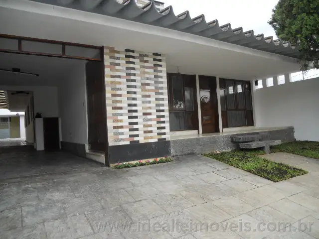 Casa com 3 Quartos à Venda, 204 m² por R$ 550.000 Rua Dona Branca do Nascimento Miranda - Pilarzinho, Curitiba - PR