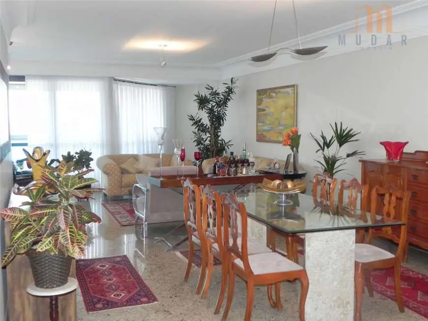 Apartamento com 4 Quartos à Venda, 250 m² por R$ 2.300.000 Avenida Dante Michelini - Mata da Praia, Vitória - ES