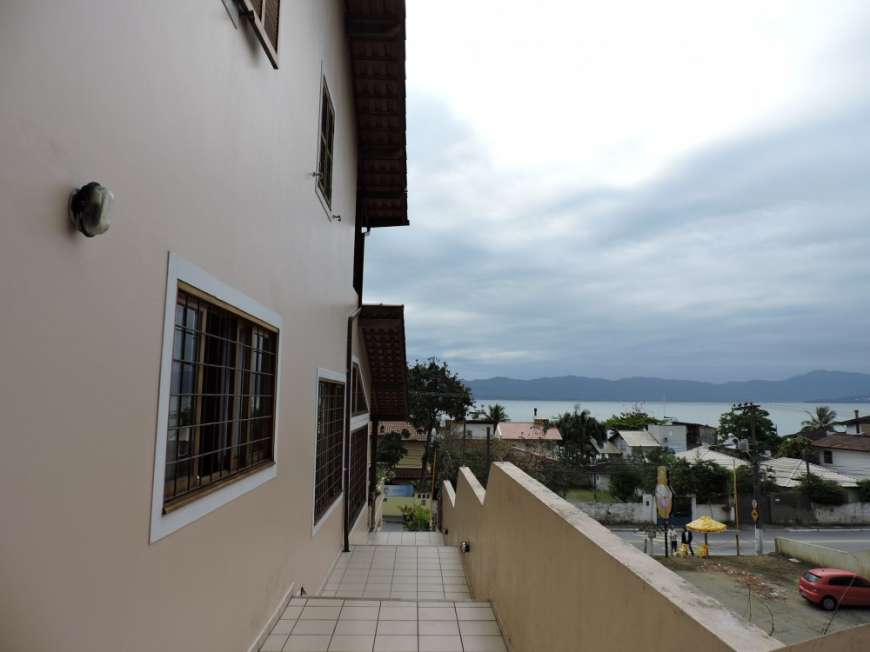 Casa com 3 Quartos para Alugar por R$ 1.100/Dia Rodovia Tertuliano Brito Xavier - Jurerê, Florianópolis - SC