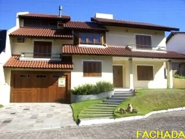 Casa de Condomínio com 4 Quartos para Alugar, 440 m² por R$ 3.650/Mês Rua Tocantins, 869 - Agronomia, Porto Alegre - RS