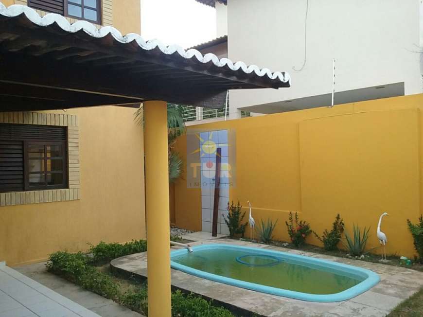 Casa com 3 Quartos à Venda, 200 m² por R$ 350.000 Capim Macio, Natal - RN