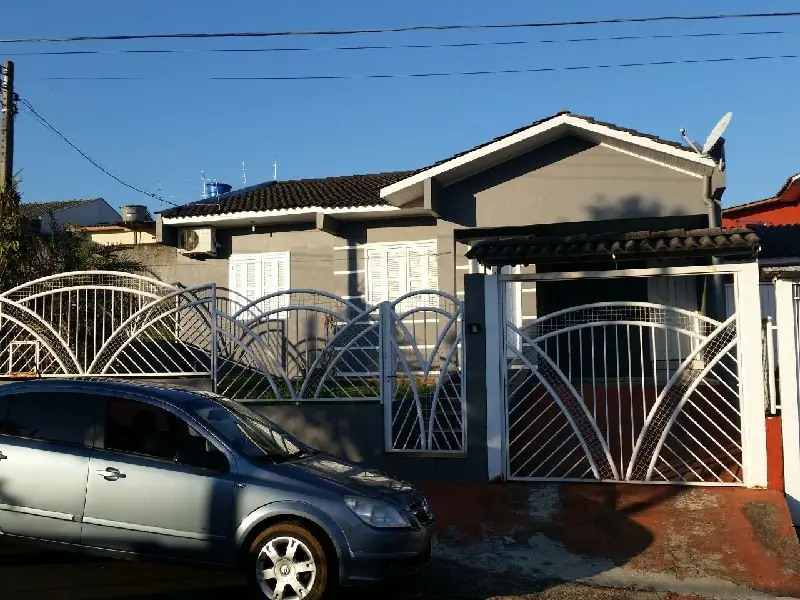 Casa com 3 Quartos à Venda, 201 m² por R$ 479.000 Rua Márcio Joaquim de Moura, 186 - Passo dos Fortes, Chapecó - SC