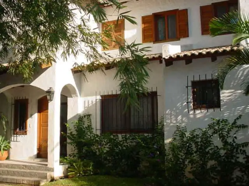 Casa de Condomínio com 5 Quartos para Alugar, 130 m² por R$ 1.500/Dia Ponta das Canas, Florianópolis - SC