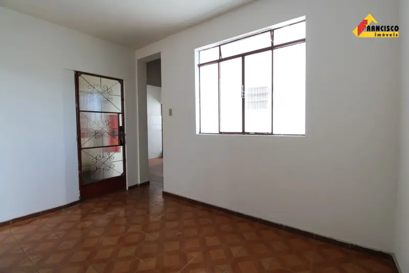 Apartamento com 3 Quartos para Alugar, 80 m² por R$ 479/Mês Rua Francisco de Carvalho, 48 - Niterói, Divinópolis - MG