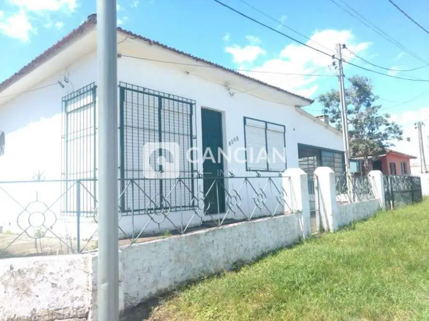 Casa com 3 Quartos à Venda, 141 m² por R$ 255.000 Avenida Prefeito Evandro Behr, 8500 - Camobi, Santa Maria - RS