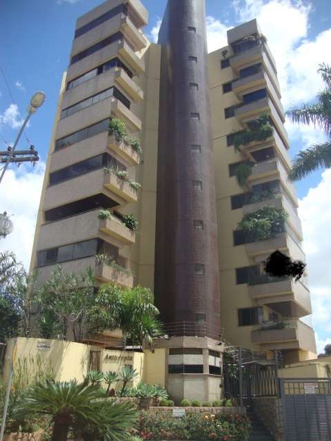 Apartamento com 4 Quartos à Venda, 174 m² por R$ 490.000 Avenida C 182, 370 - Jardim América, Goiânia - GO