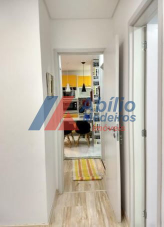 Apartamento com 2 Quartos à Venda, 56 m² por R$ 245.000 Rua Raposo Tavares, 63 - Vila Brasil, Londrina - PR