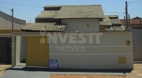 Casa com 3 Quartos para Alugar, 80 m² por R$ 800/Mês Vila Bom Sucesso, Senador Canedo - GO