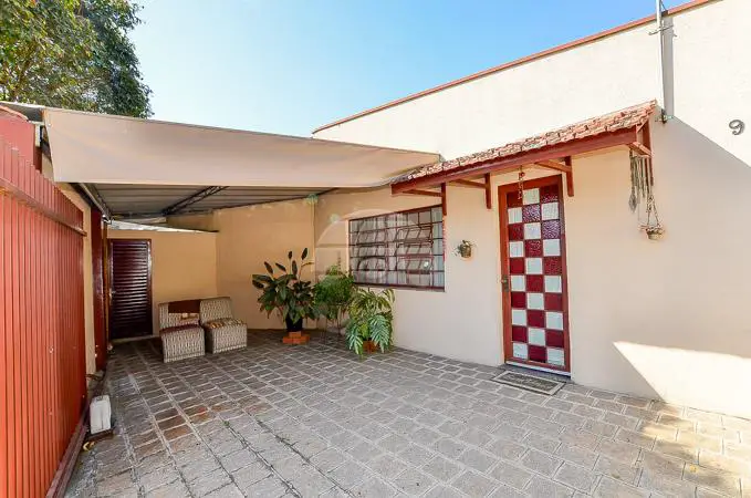 Casa com 3 Quartos à Venda, 300 m² por R$ 590.000 Avenida Napoleão Manosso - Santa Felicidade, Curitiba - PR