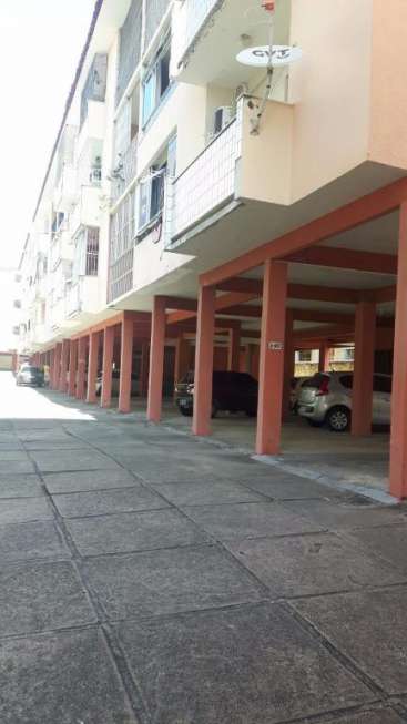 Apartamento com 3 Quartos à Venda, 120 m² por R$ 240.000 Fátima, Fortaleza - CE
