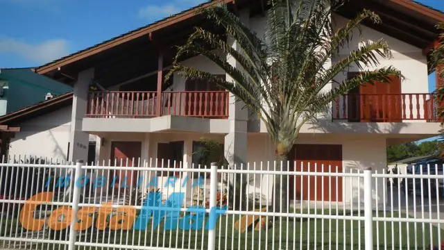 Casa com 4 Quartos à Venda, 200 m² por R$ 1.000.000 Presidente, Imbé - RS