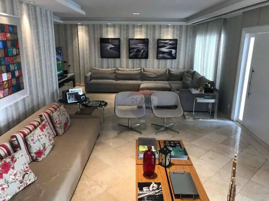 Casa de Condomínio com 6 Quartos à Venda, 541 m² por R$ 5.790.000 Rua Levi Carneiro - Barra da Tijuca, Rio de Janeiro - RJ
