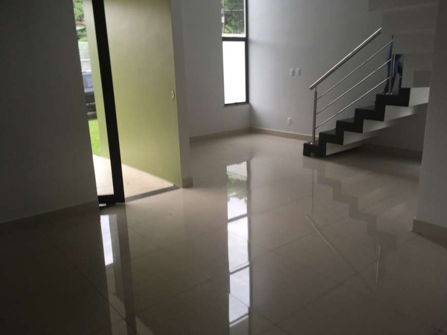 Casa de Condomínio com 3 Quartos à Venda, 240 m² por R$ 980.000 Aleixo, Manaus - AM