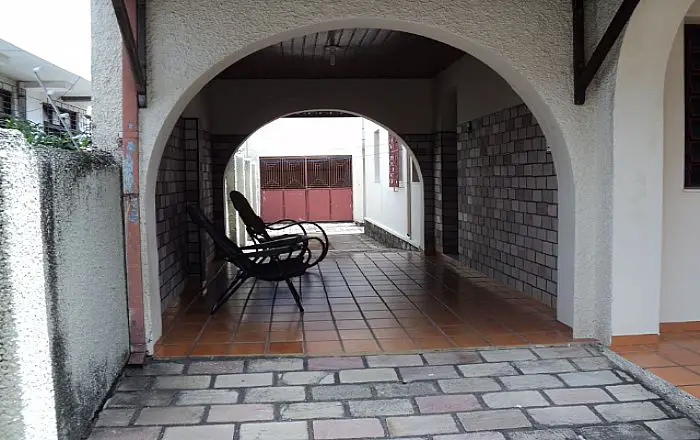 Casa com 3 Quartos à Venda, 200 m² por R$ 900.000 Tirol, Natal - RN