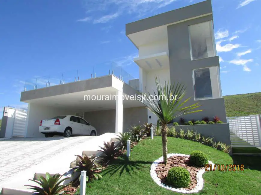 Casa com 4 Quartos à Venda, 280 m² por R$ 1.490.000 São Pedro, Juiz de Fora - MG