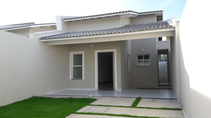 Casa com 3 Quartos à Venda, 100 m² por R$ 320.000 Sapiranga, Fortaleza - CE