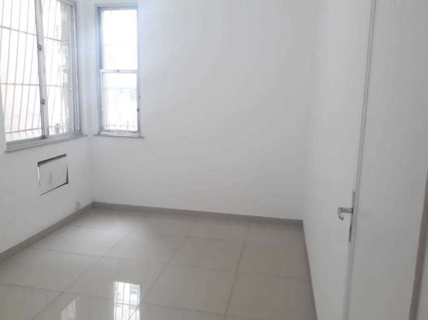 Apartamento com 2 Quartos para Alugar, 80 m² por R$ 2.300/Mês Rua Xavier da Silveira, 107 - Copacabana, Rio de Janeiro - RJ