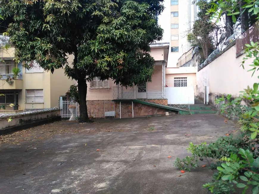 Casa com 2 Quartos à Venda, 122 m² por R$ 850.000 Carmo, Belo Horizonte - MG