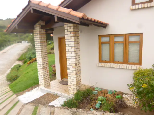 Casa com 1 Quarto para Alugar por R$ 380/Dia Rua Ennio Demaria Cavallazzi - Praia Brava, Florianópolis - SC