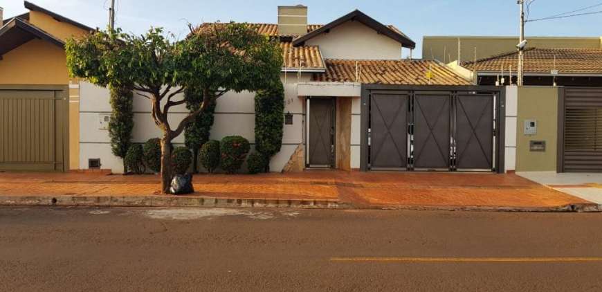 Casa com 3 Quartos à Venda, 164 m² por R$ 780.000 Vila Vilas Boas, Campo Grande - MS