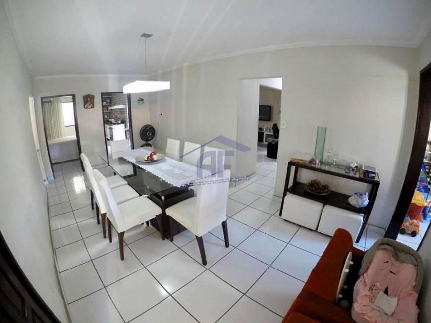 Casa com 4 Quartos à Venda, 300 m² por R$ 550.000 Avenida Doutor Antônio Gomes de Barros - Jatiúca, Maceió - AL