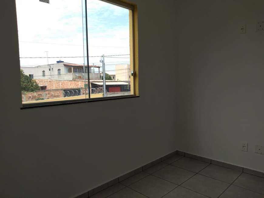 Casa de Condomínio com 2 Quartos à Venda, 100 m² por R$ 143.000 Porto Seguro, Ribeirão das Neves - MG