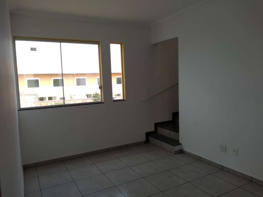 Casa de Condomínio com 2 Quartos à Venda, 100 m² por R$ 143.000 Porto Seguro, Ribeirão das Neves - MG