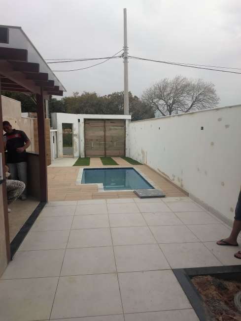 Casa com 3 Quartos à Venda, 160 m² por R$ 450.000 Estrada da Pedra - Guaratiba, Rio de Janeiro - RJ