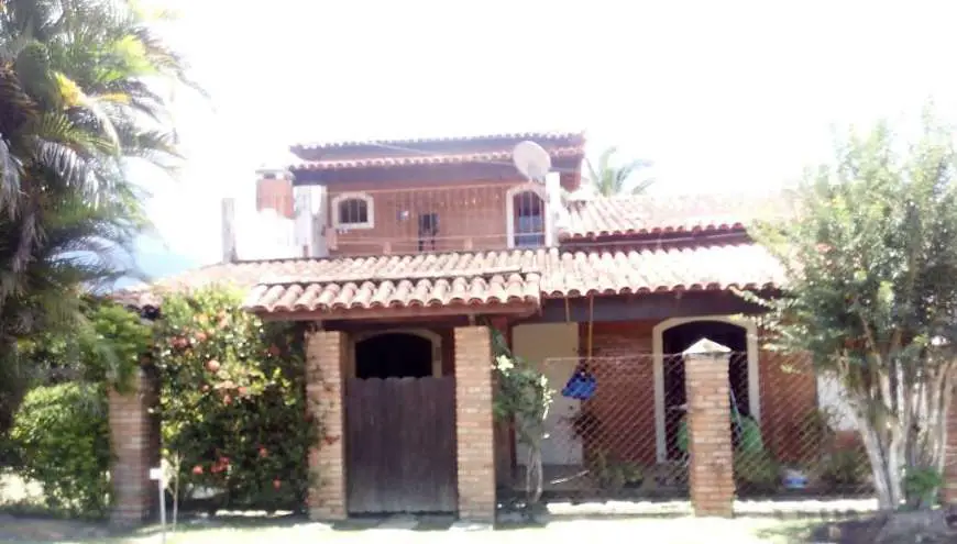 Casa com 4 Quartos à Venda, 219 m² por R$ 1.000.000 rua - Penedo, Itatiaia - RJ