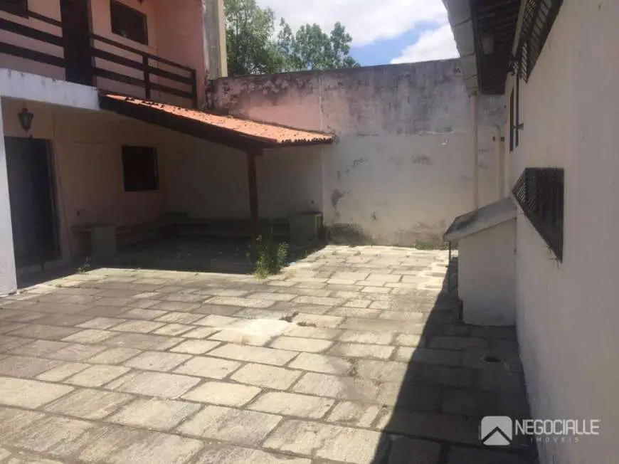 Casa com 3 Quartos para Alugar, 400 m² por R$ 4.000/Mês Centro, Campina Grande - PB