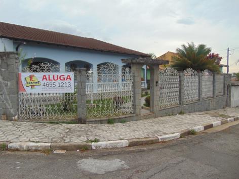 Casa com 3 Quartos para Alugar, 10 m² por R$ 4.500/Mês Jardim Rincão, Arujá - SP