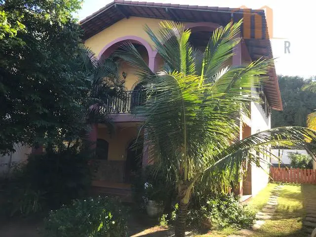 Casa com 5 Quartos à Venda, 340 m² por R$ 900.000 Rua 22 de Abril - Manguinhos, Serra - ES
